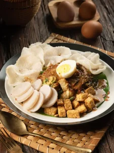 Menguak Tabir Rasa: Asal Usul Nama Gado Gado dan Versi Berbagai Daerah yang Memikat Selera